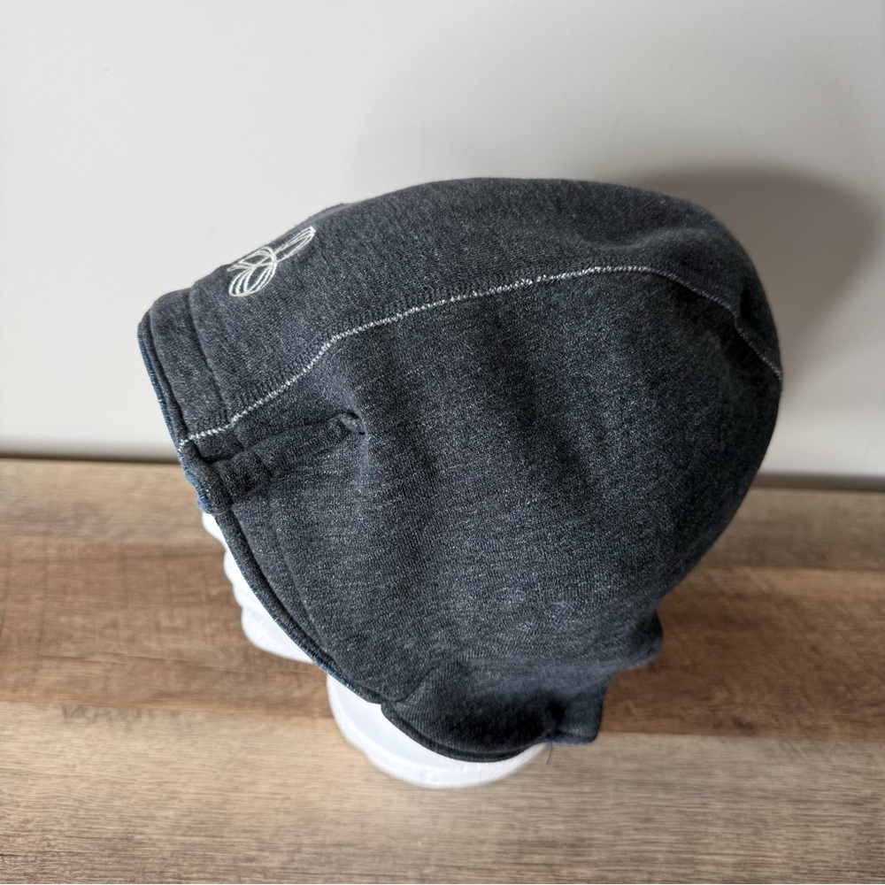 Upcycled Reversible Denim Hat Beanie Toque TNA Flower Appliqué One Of A Kind - Picture 12 of 13